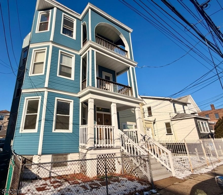 Don't miss this beautifully renovated 3-bedroom, 1-bathroom apartment in Newark, NJ. This spacious unit offers a newly remodeled bathroom, brand-new stove and refrigerator, and new ceiling fans for added comfort. A well-maintained home that's perfect for comfortable living. This well-maintained gem is move-in ready and won't last long. Schedule your showing today!