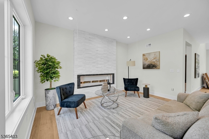 Hillside - Residential