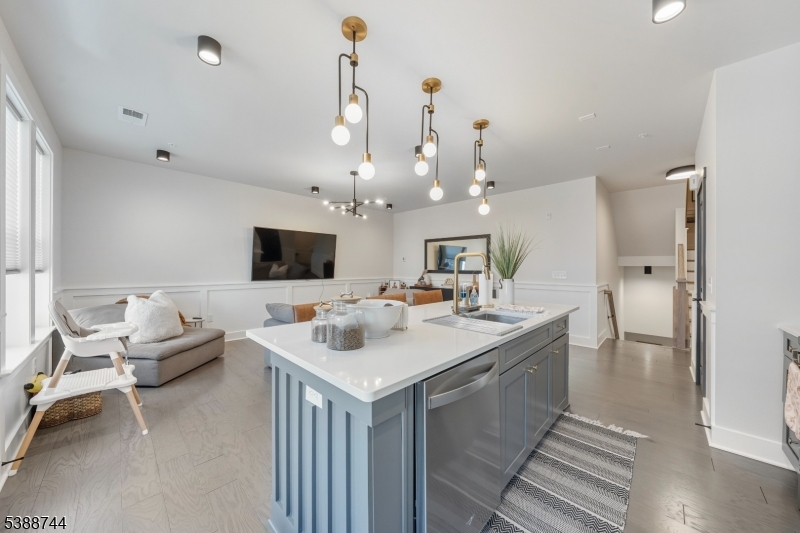 Townhomes at Vermella - Residential