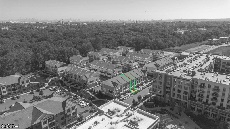 Townhomes at Vermella - Residential