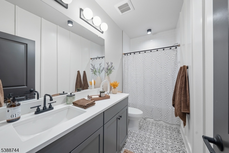 Townhomes at Vermella - Residential