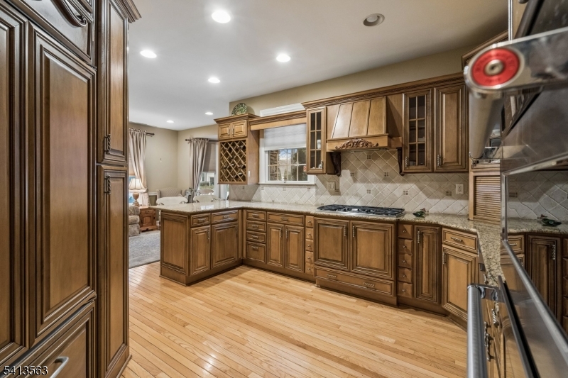 Four Seasons - Residential