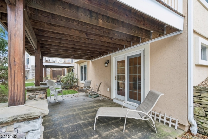 Four Seasons - Residential