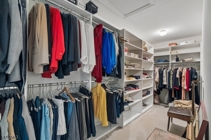 Four Seasons - Residential