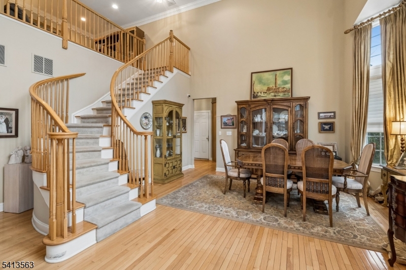 Four Seasons - Residential