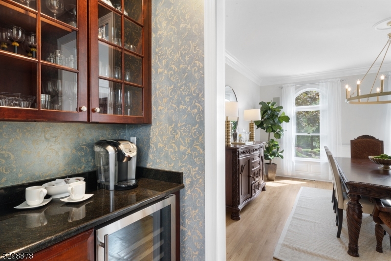 Far Hills/Roxiticus Valley - Residential