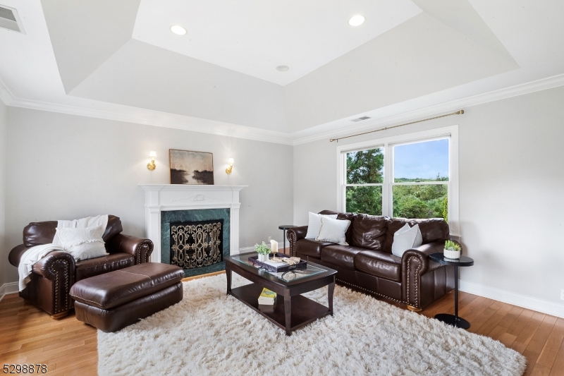 Far Hills/Roxiticus Valley - Residential