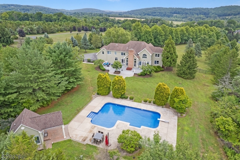 Far Hills/Roxiticus Valley - Residential