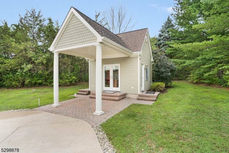 Far Hills/Roxiticus Valley - Residential