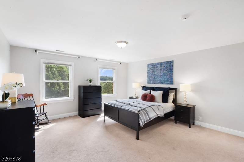 Far Hills/Roxiticus Valley - Residential