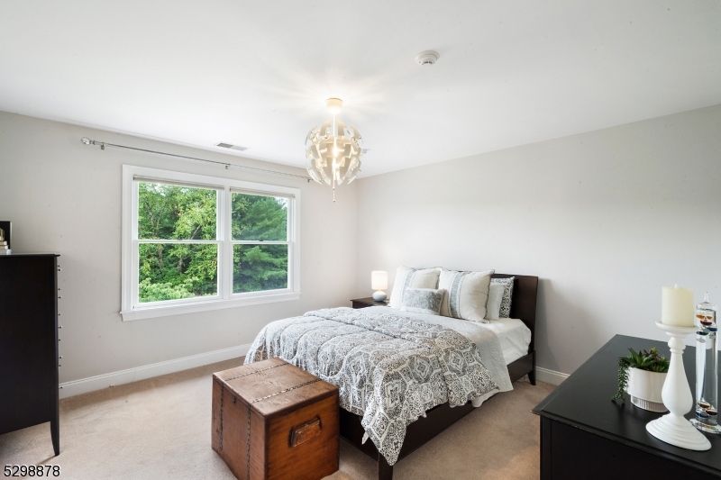 Far Hills/Roxiticus Valley - Residential