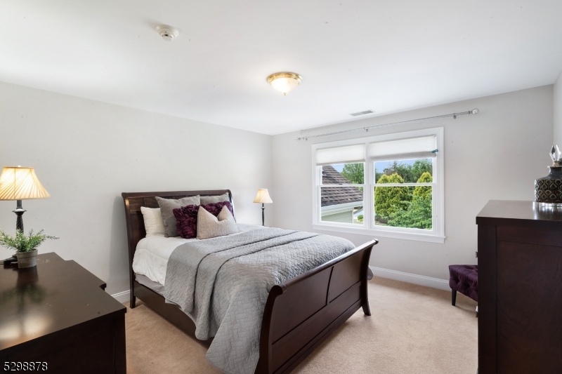 Far Hills/Roxiticus Valley - Residential