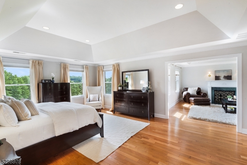 Far Hills/Roxiticus Valley - Residential