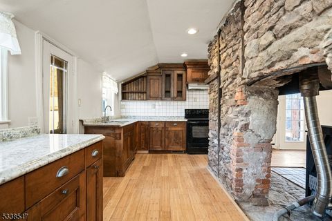 MLS: 3947101