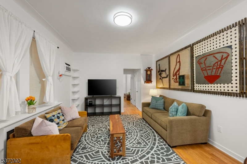 Boulevard East - Residential