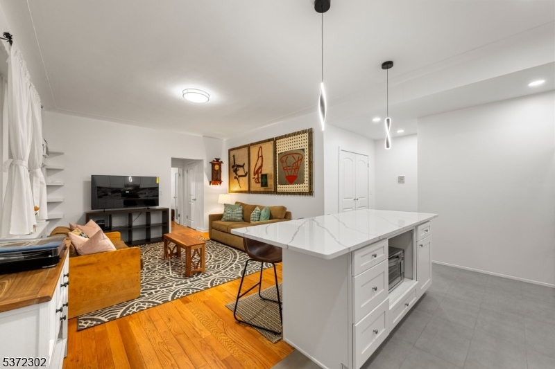 Boulevard East - Residential