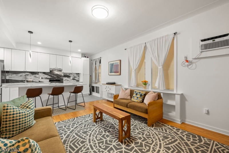 Boulevard East - Residential