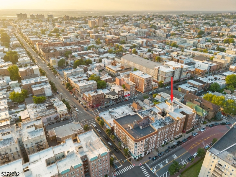 Boulevard East - Residential