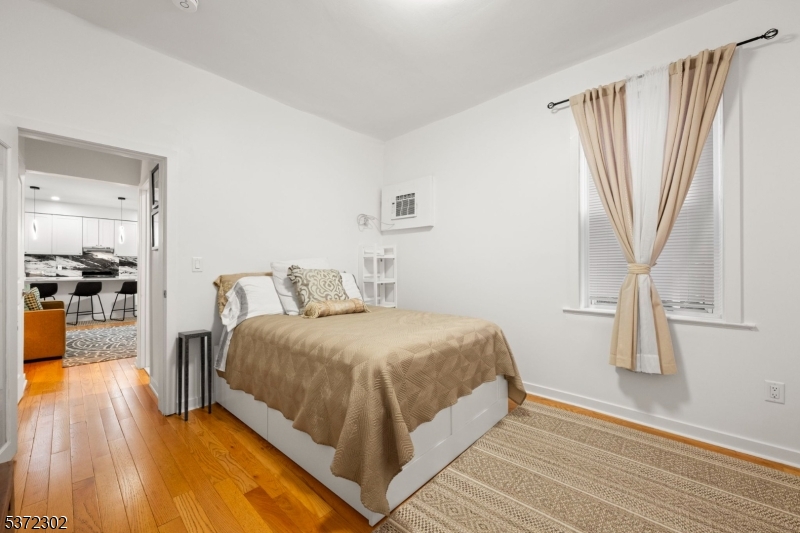 Boulevard East - Residential