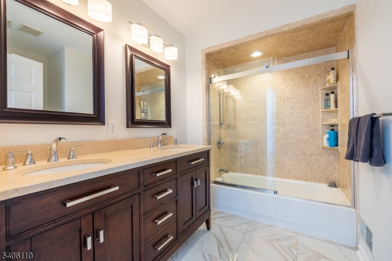 Holland Brook Farm - Residential