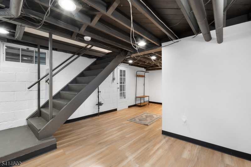 Indian Lake - Residential Lease