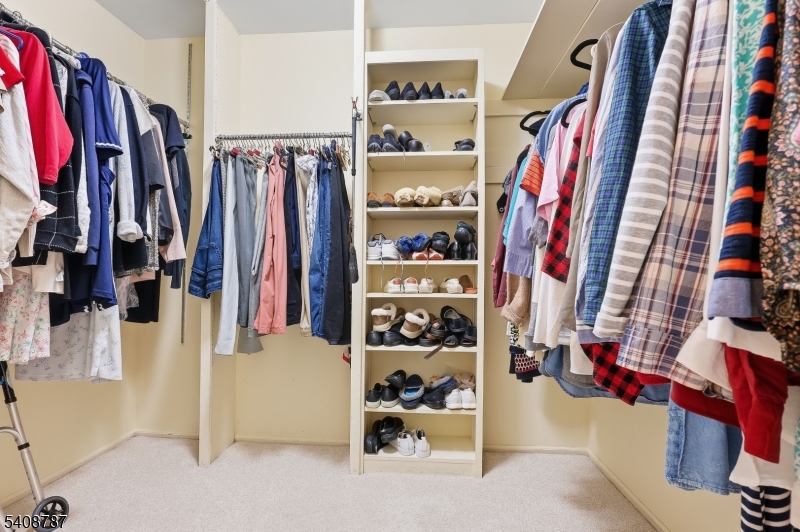 Briar Hill Villas - Residential