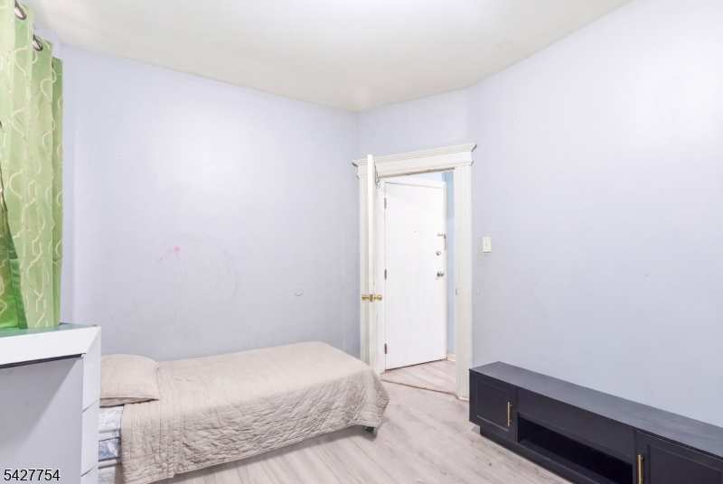 Ironbound - Commercial Sale