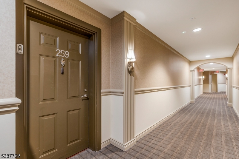 Four Seasons - Residential