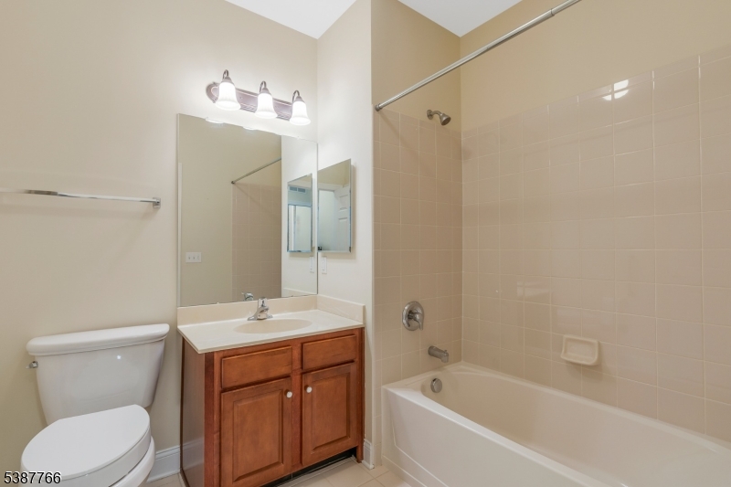 Four Seasons - Residential