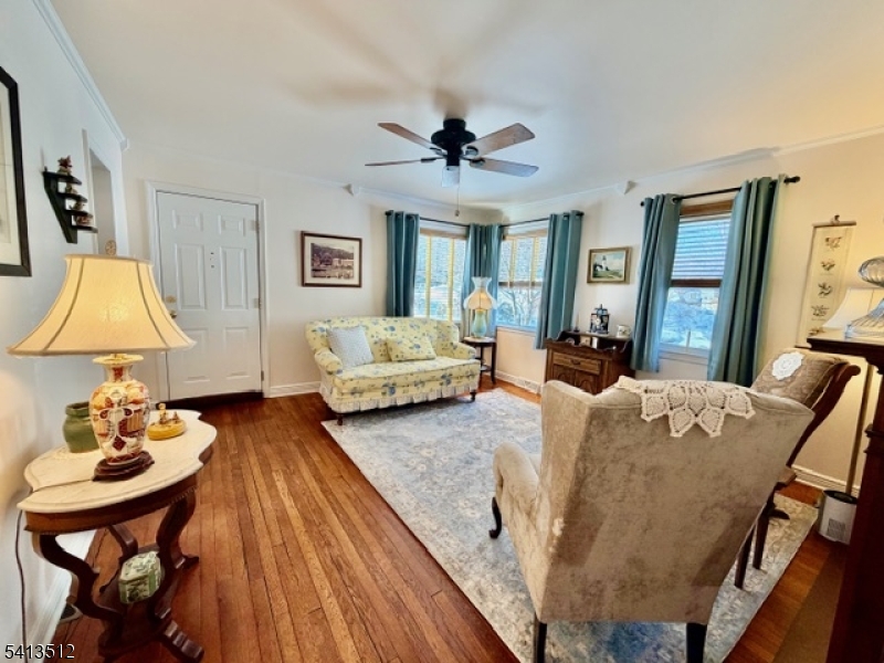 ROCK RIDGE LAKE - Residential