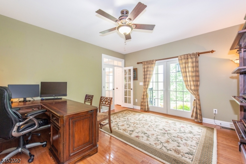 Seven Oaks - Residential