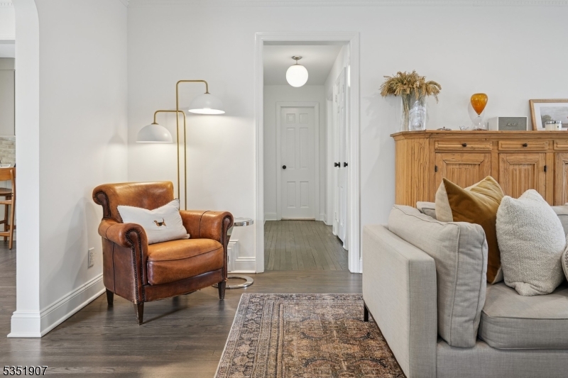 10 Norman Cir