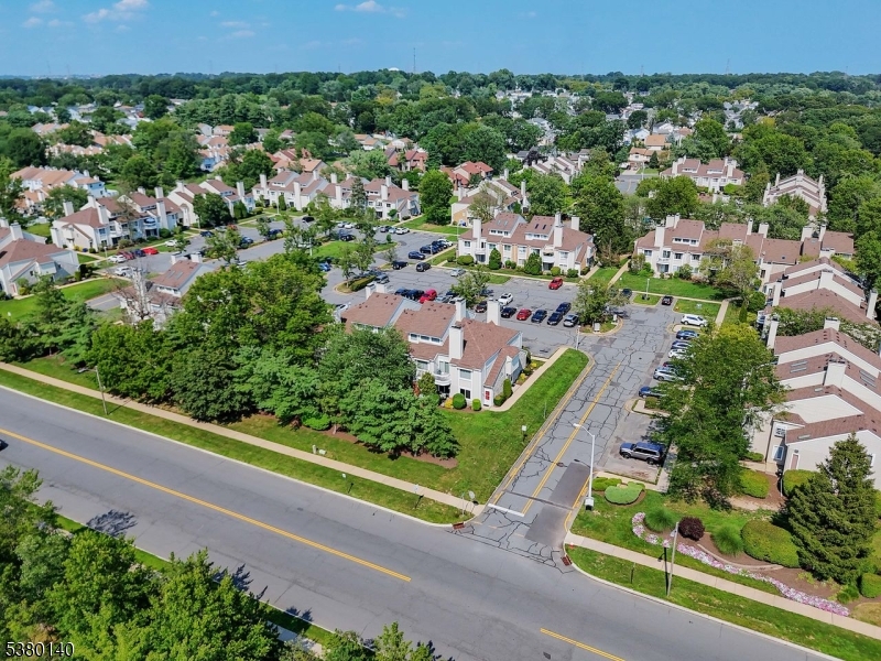 Carriage Homes/Reflections - Residential