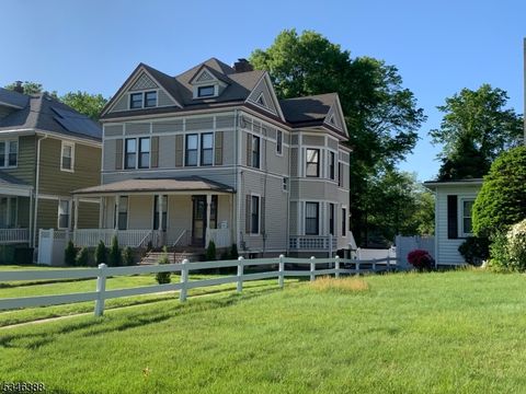 150 W 5Th Ave, Roselle Boro, NJ 07203 - #: 3952805