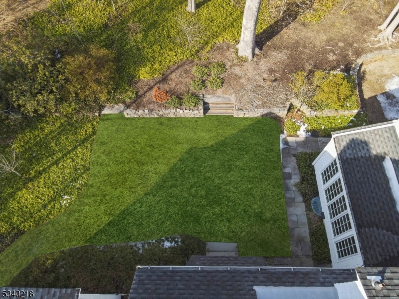 OLD SHORT HILLS - Residential