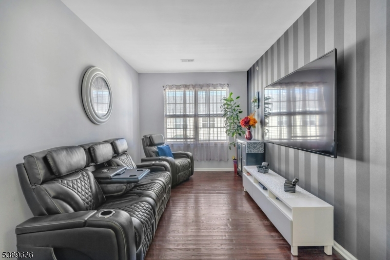 Essex Park - Residential