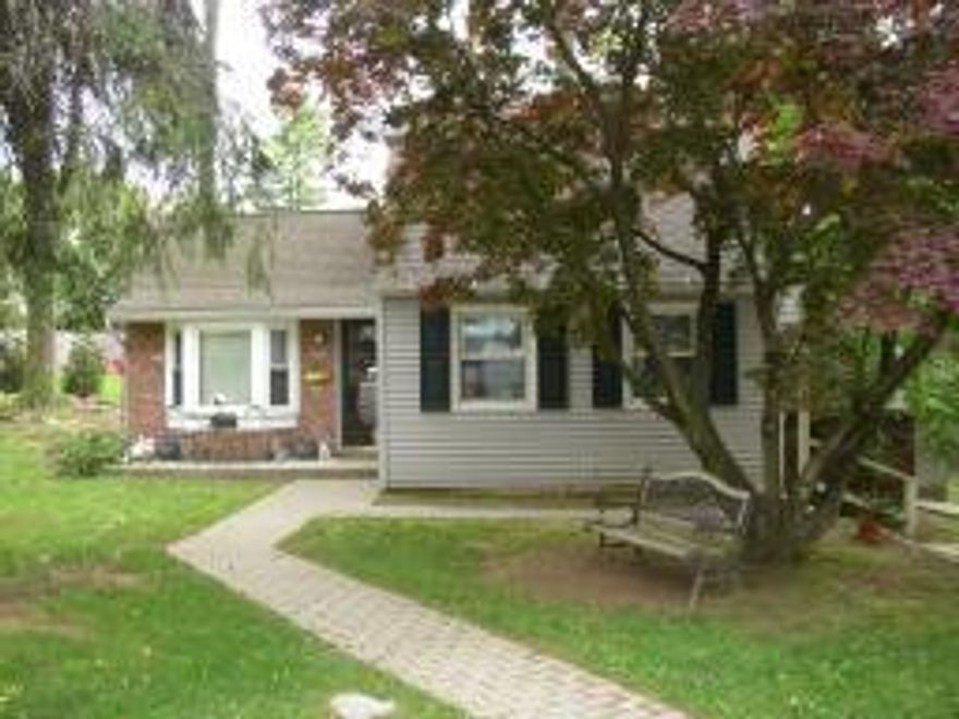 Endless Potential in Roselle!Welcome to 930 Drake Ave, a 3-bedroom, 1-bath home with great bones and plenty of room to modernize. Move in now and update at your pace, or renovate for added value. With a full basement, spacious yard, and prime location, this is a perfect opportunity at $429,000 for homeowners or investors.