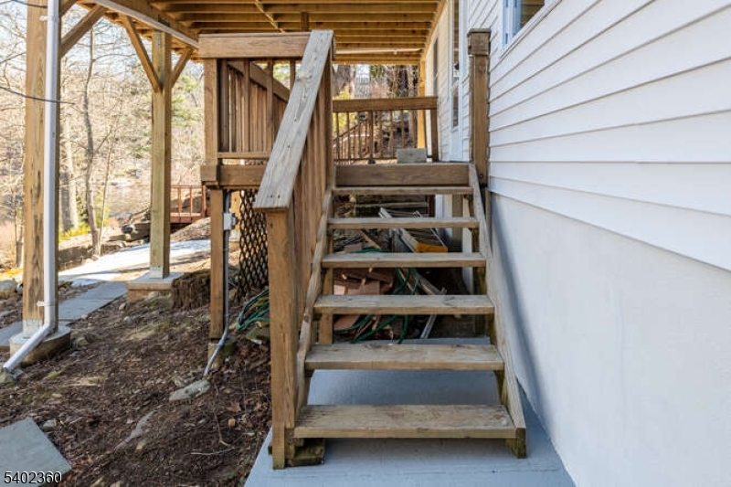 Lower Mt. Glen Lake - Residential