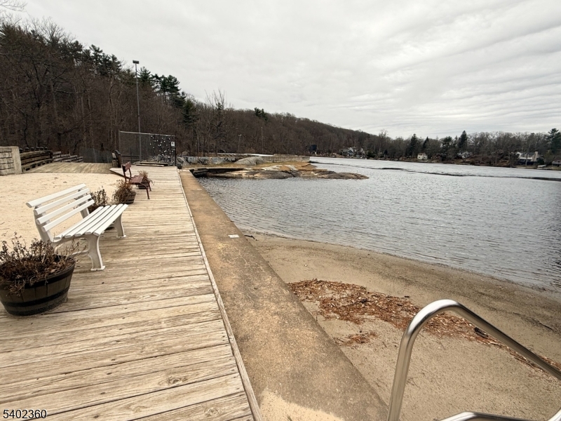 Lower Mt. Glen Lake - Residential