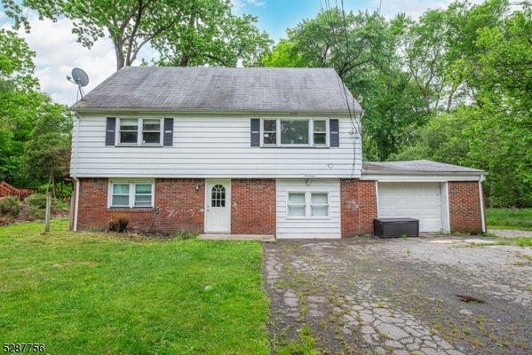 17 OAKWOOD AVE, PEQUANNOCK, NJ 07440 - Image 6ec5a52608cdee7d2ea5b7d1046c4b53/41218120