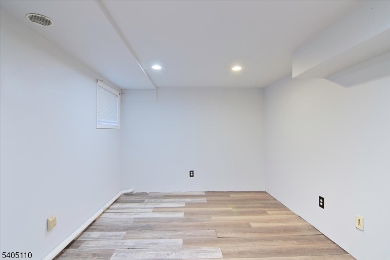 Pinecliff Lake - Residential