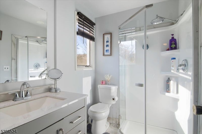 Pinecliff Lake - Residential