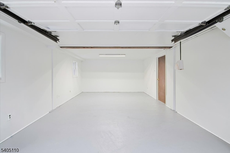 Pinecliff Lake - Residential