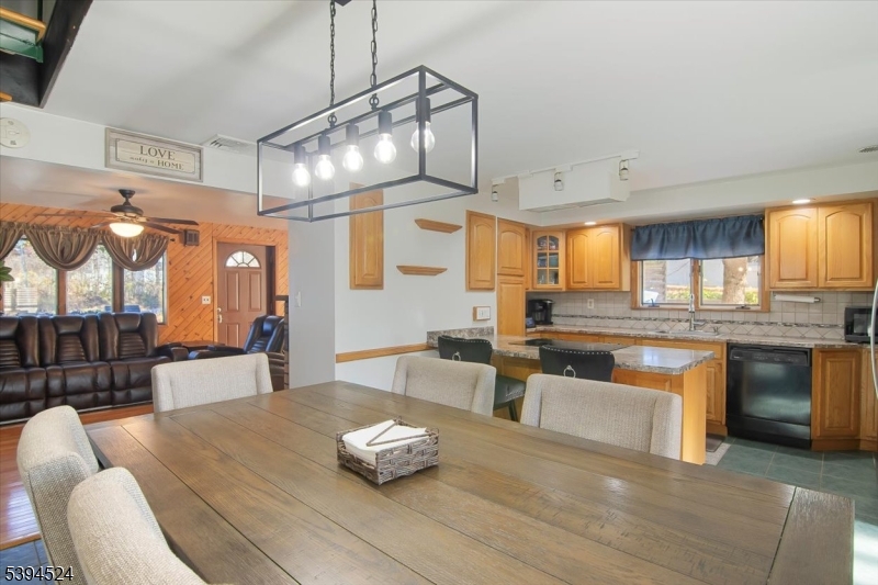 Pinecliff Lake - Residential