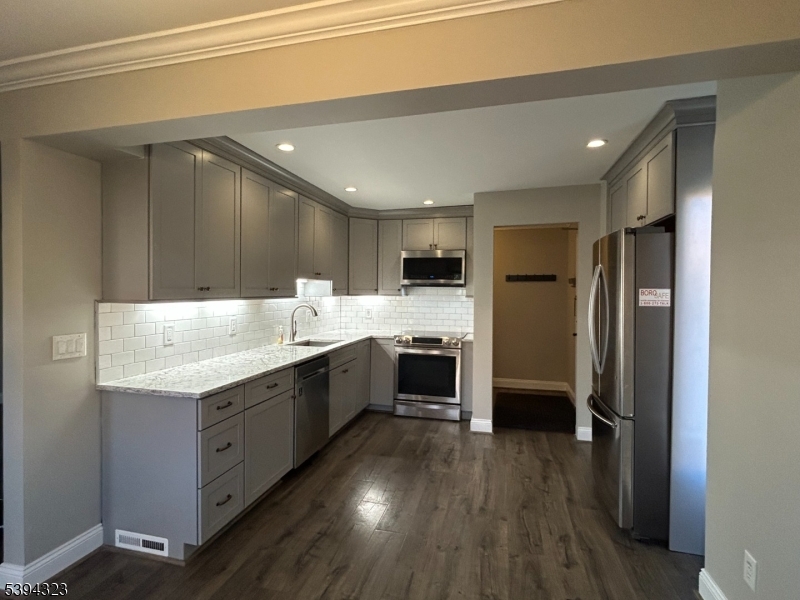 Brookview - Residential Lease