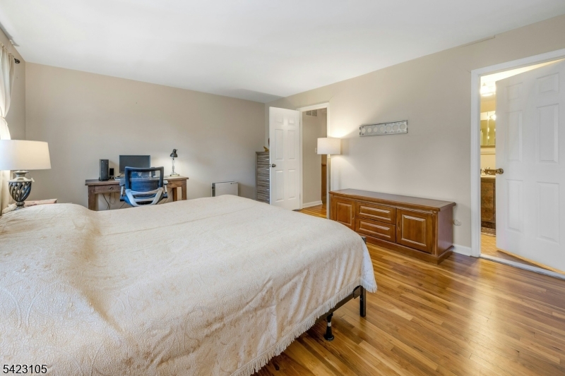 Mendham Commons - Residential