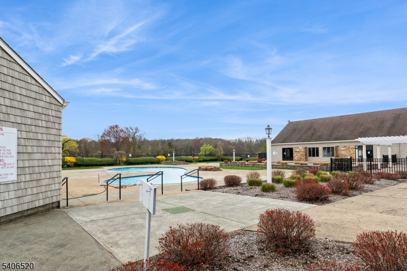 Mendham Commons - Residential