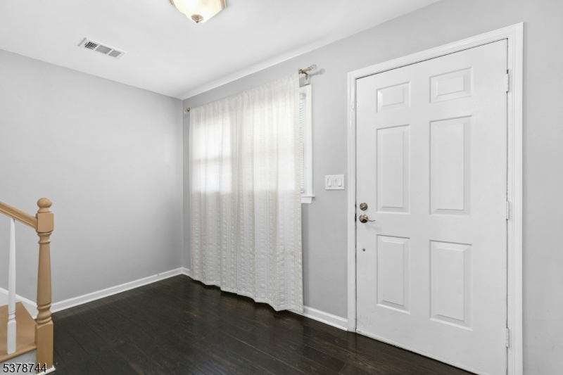 Westfield Town, New Jersey 07090, United States, 4 Bedrooms Bedrooms, ,2 BathroomsBathrooms,Residential,Pending,206286