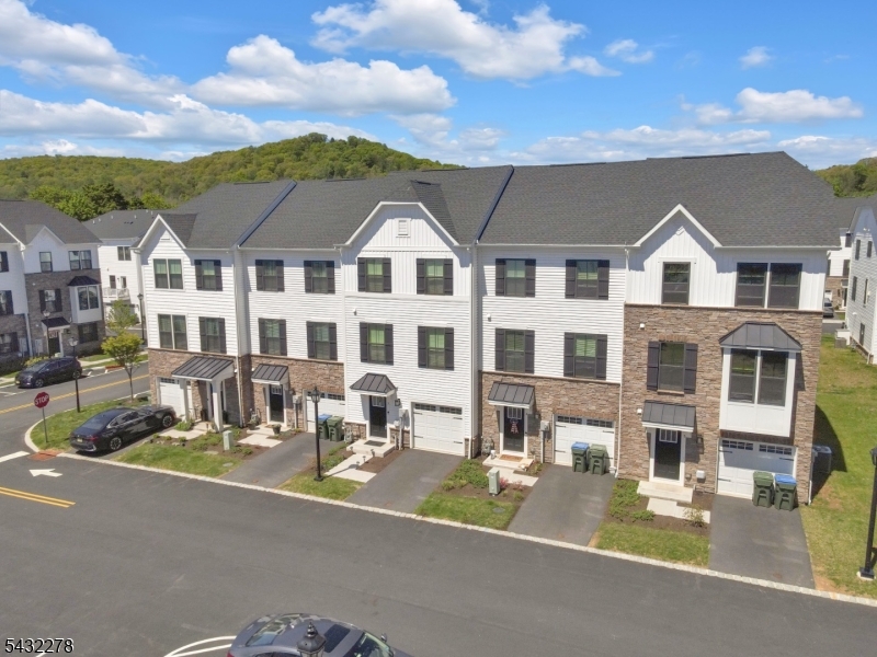 Hackettstown Crossing - Residential