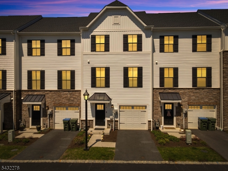 Hackettstown Crossing - Residential